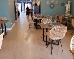 galaxy-spc55-wood-restaurante